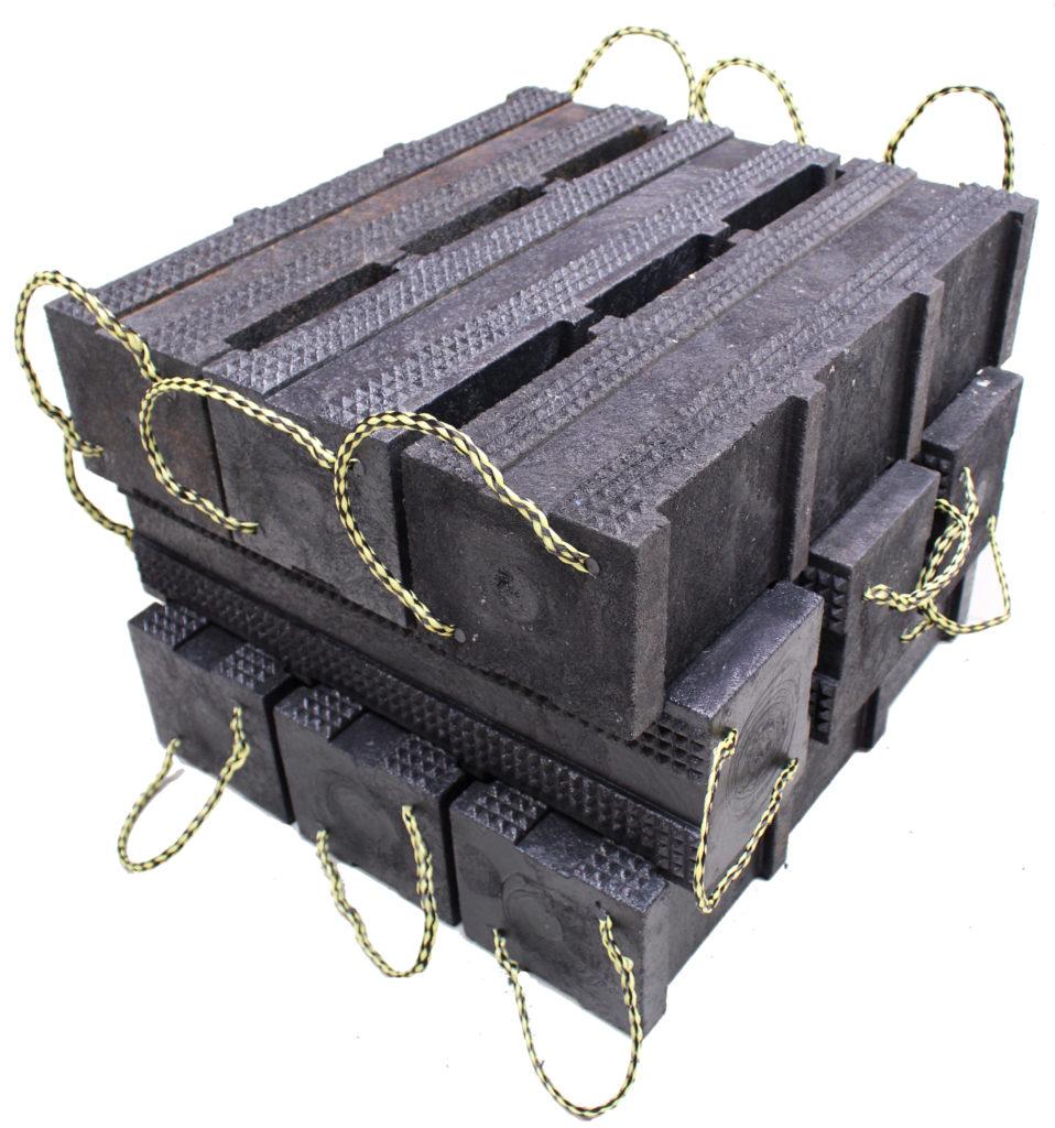 Cribbing and jacking blocks can take heavy loads Australian