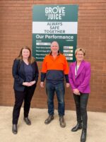 (L-R) Minister Tara Moriarty, representative of Australian Juice Processing and Bottling in Leeton, Helen Dalton NSW MP for Murray (1)